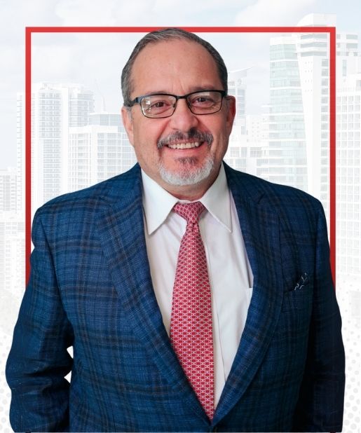 profile-jorge-c Jorge Calil attorney wearing dark blue suit